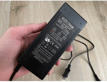 Na čo si dať pozor pri nabíjaní elektrokolobežiek? Vyhnite sa týmto najčastejším chybám